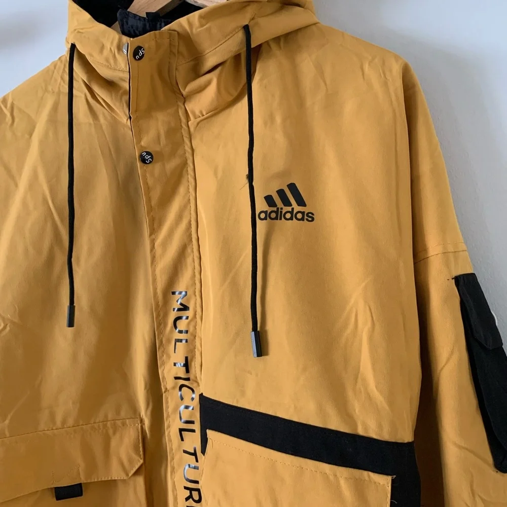 Adidas Spring Jacket 🧥 - Picture 2 of 4